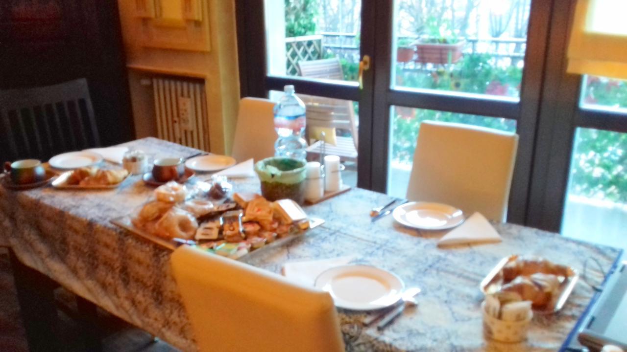 Bed & Breakfast A San Siro 75 Milan Bagian luar foto