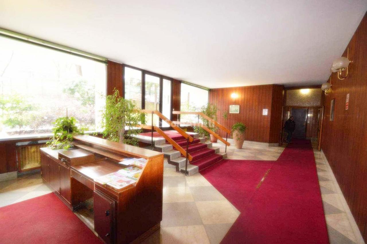 Bed & Breakfast A San Siro 75 Milan Bagian luar foto