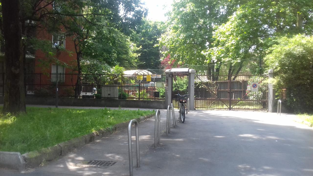 Bed & Breakfast A San Siro 75 Milan Bagian luar foto