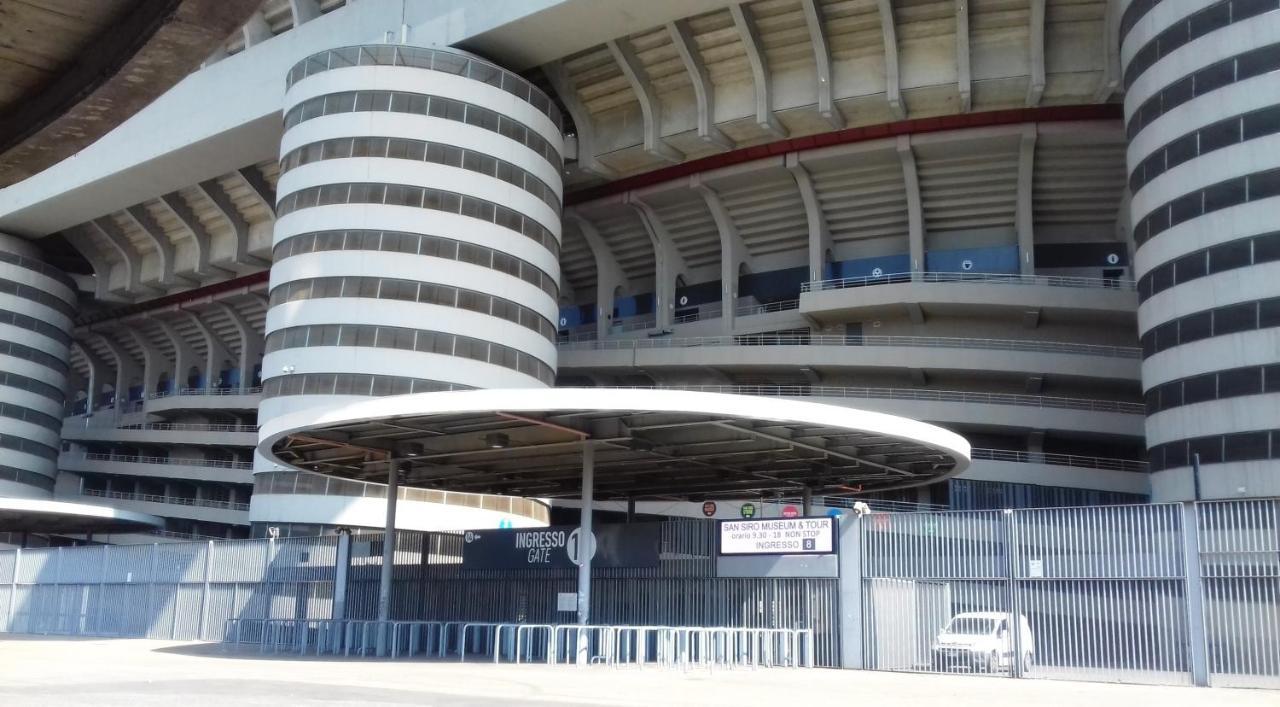 Bed & Breakfast A San Siro 75 Milan Bagian luar foto