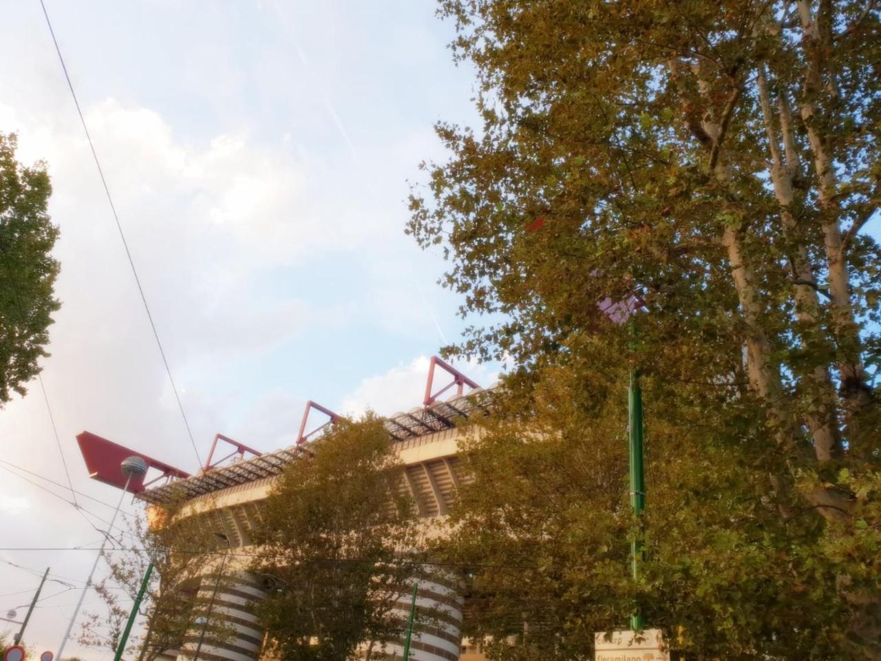 Bed & Breakfast A San Siro 75 Milan Bagian luar foto